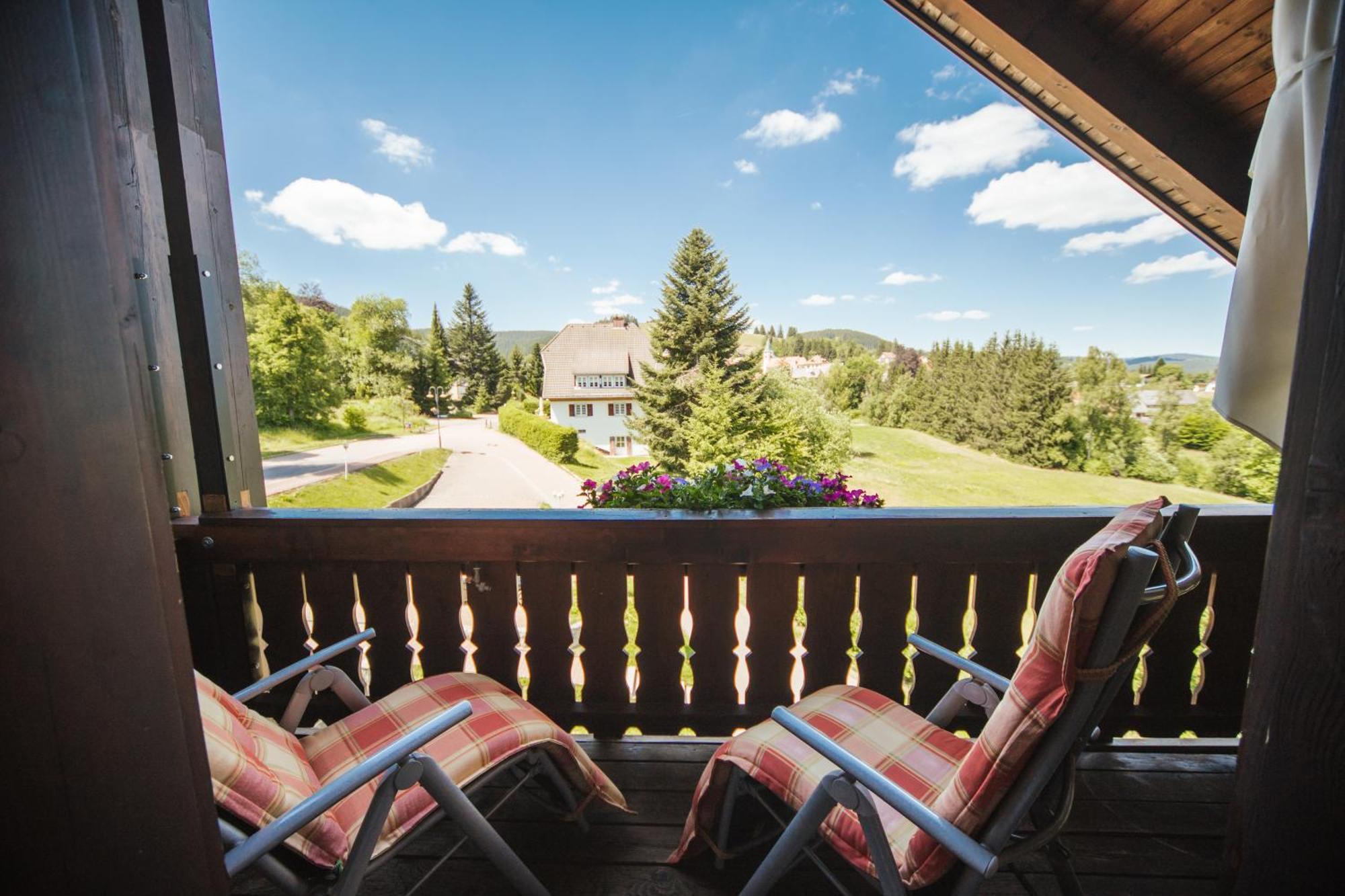 Hotel Waldeck Mit Restaurant "Florian'S" Feldberg  Ruang foto