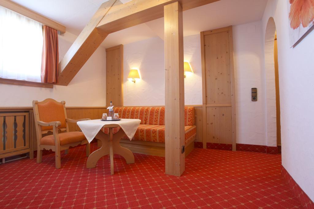 Hotel Waldeck Mit Restaurant "Florian'S" Feldberg  Bagian luar foto