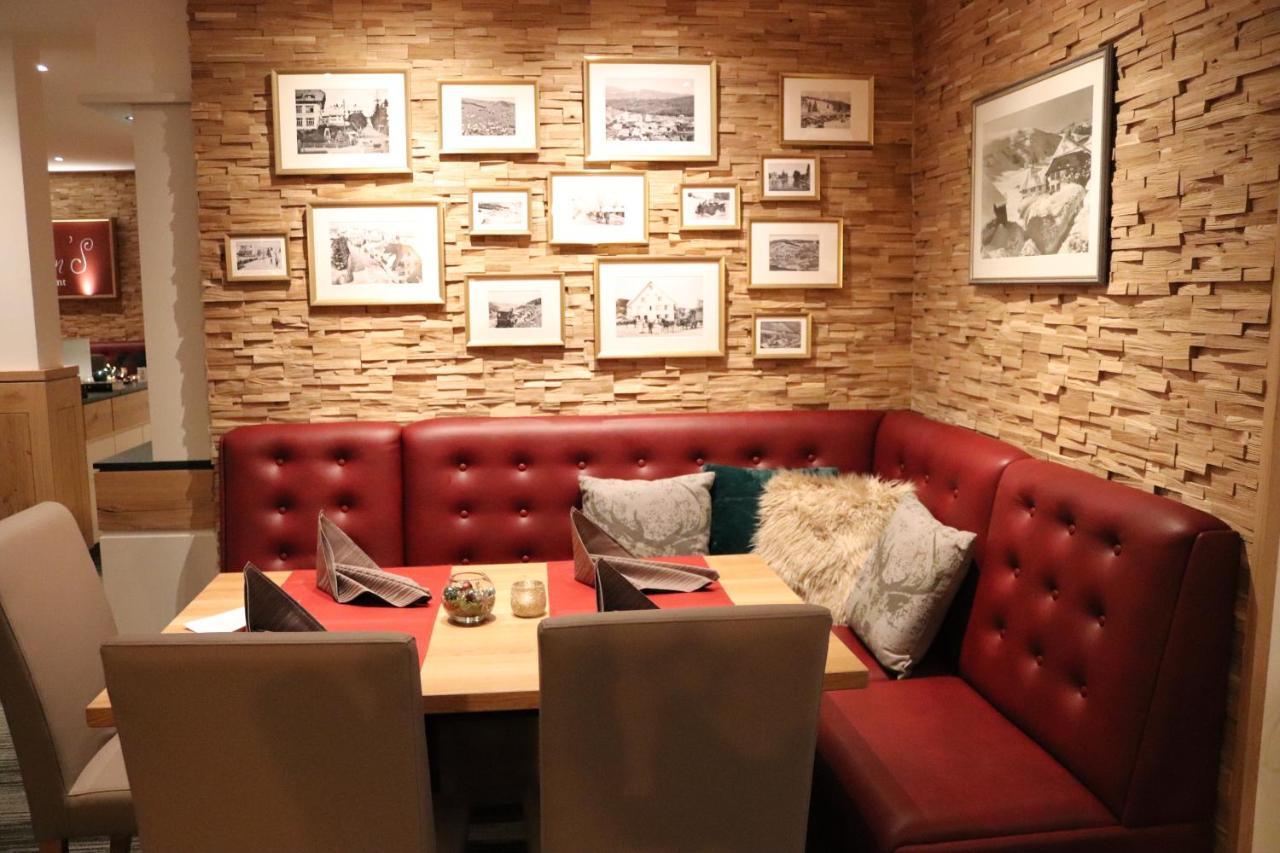 Hotel Waldeck Mit Restaurant "Florian'S" Feldberg  Bagian luar foto